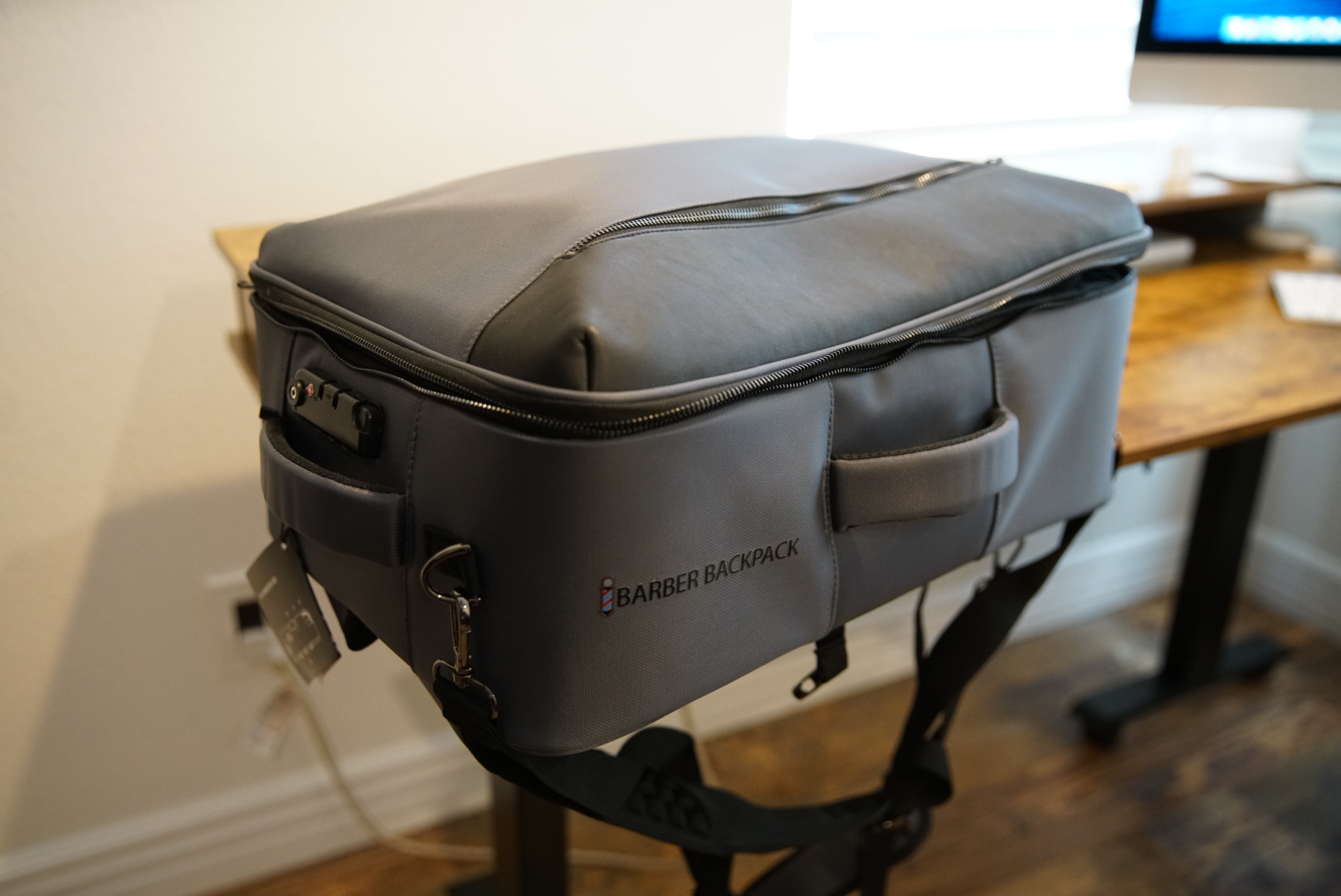 Barber Backpack master Pro - For hairstylists, groomers. barbers, and hair professionals